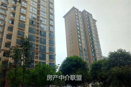 锦江城旁！龙飞山城精装大3房纯东边户全明户型满二可按揭